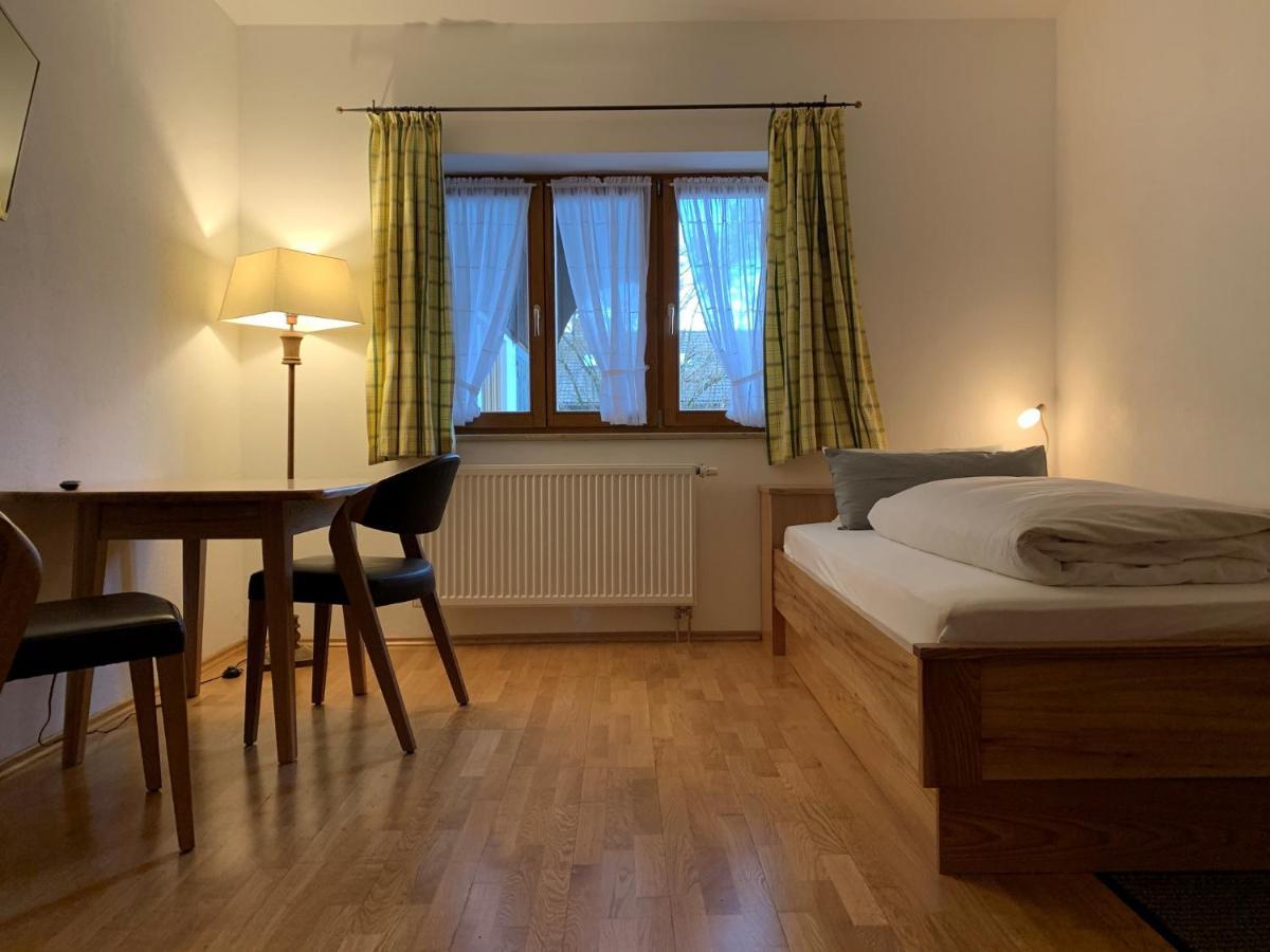 Apartment Zum Dammerbauer Strasslach-Dingharting