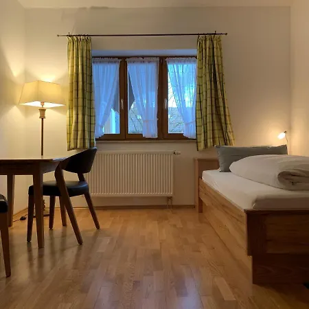 Zum Dammerbauer Strasslach-Dingharting Room photo